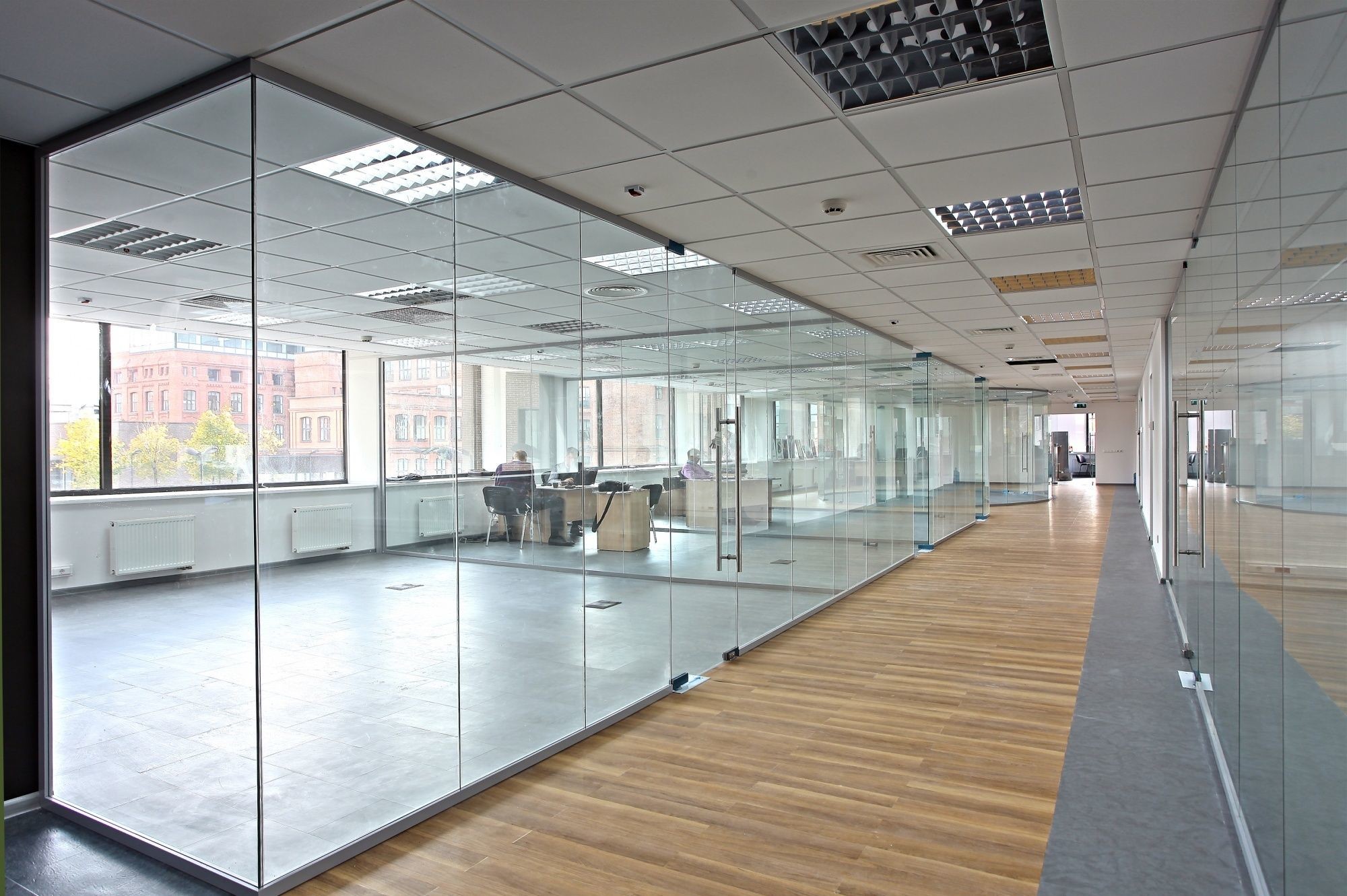 Powder Coated 12mm Glass Modular Office Partition Walls Frame Or Frameless Style