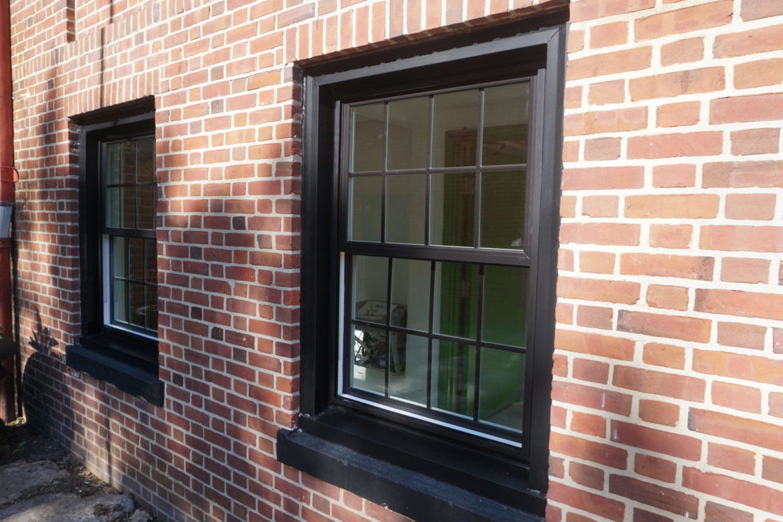 White Powder Coating Aluminium Sash Windows Strong Durability And Safety triple glazed sash Hung windows
